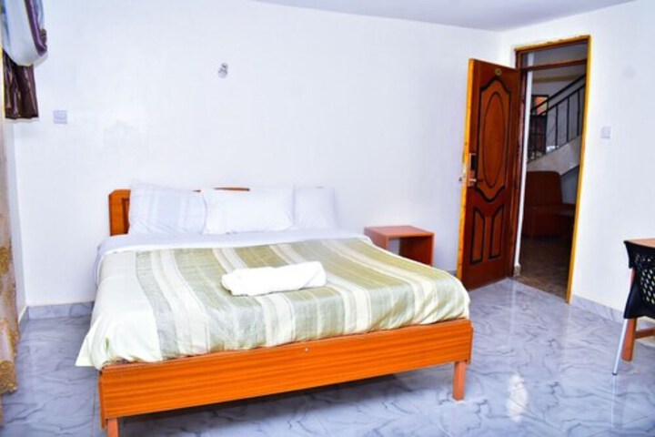 Room 15 of 37