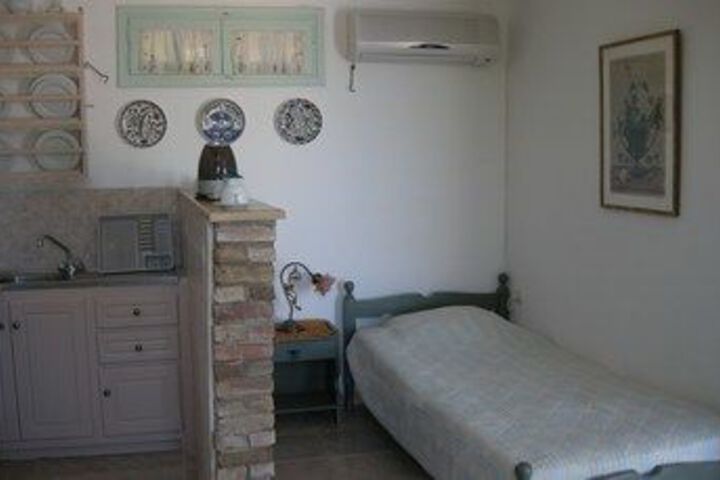 Room 12 of 49