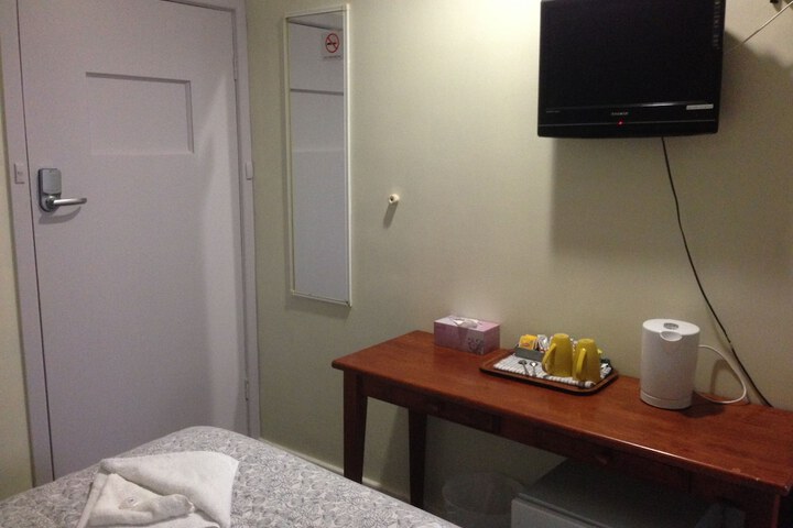 Room 3 of 19