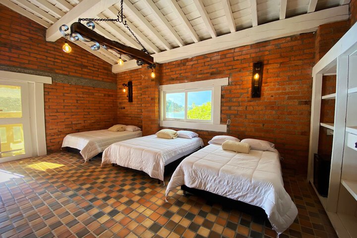 Room 26 of 33