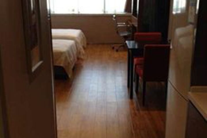 Room 18 of 46