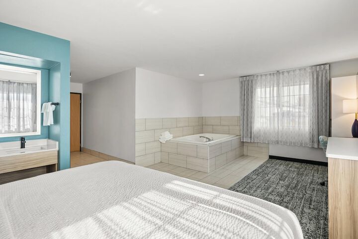 Room 22 of 34