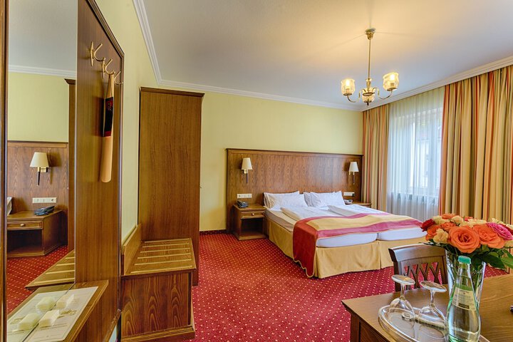 Room 21 of 57