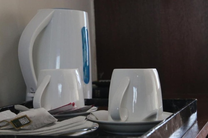 Breakfast/Coffee Service 18 of 25