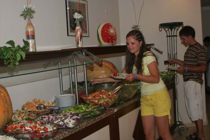 Dining 21 of 22