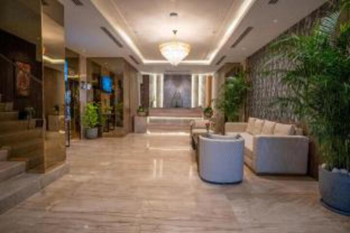 ASTER GRAND BY ZENQ SAKET