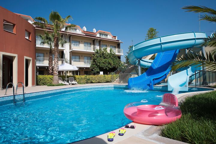 Pool 78 of 196