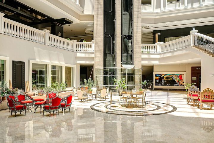 Hotel Interior 4 of 120