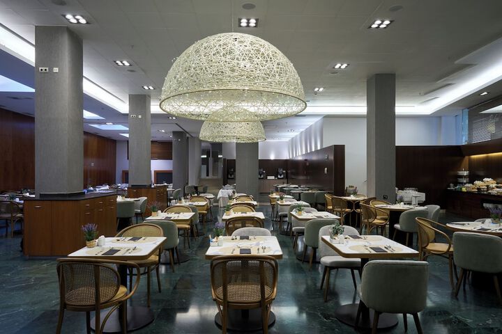 Dining 98 of 116
