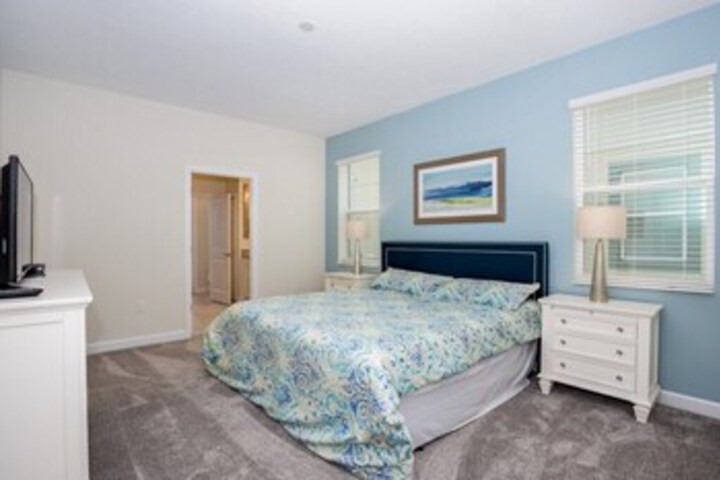 Room 52 of 60