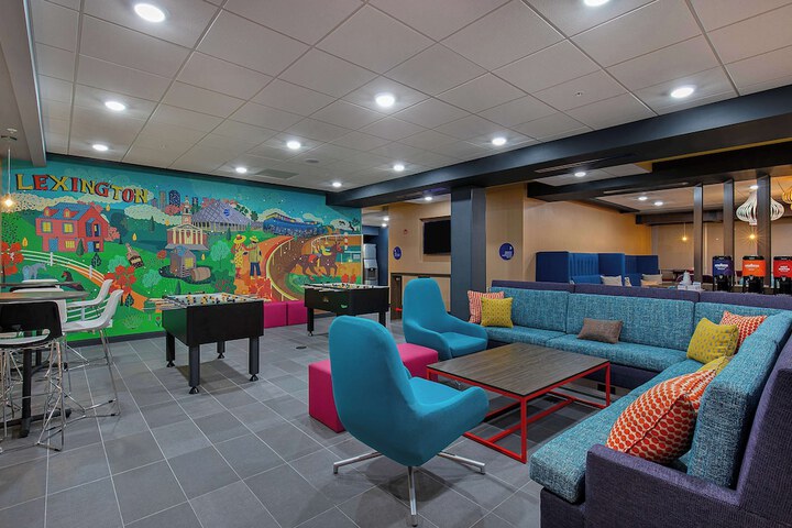 Hotel Interior 4 of 44