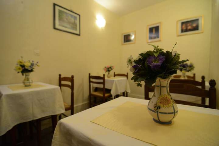 Dining 63 of 70