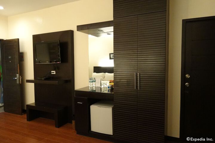 Room amenity