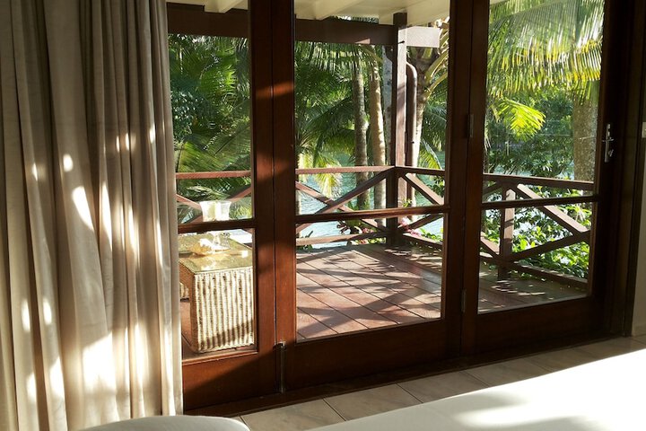 Room 16 of 34