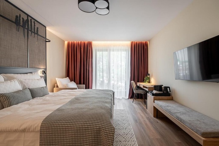 Room 12 of 53