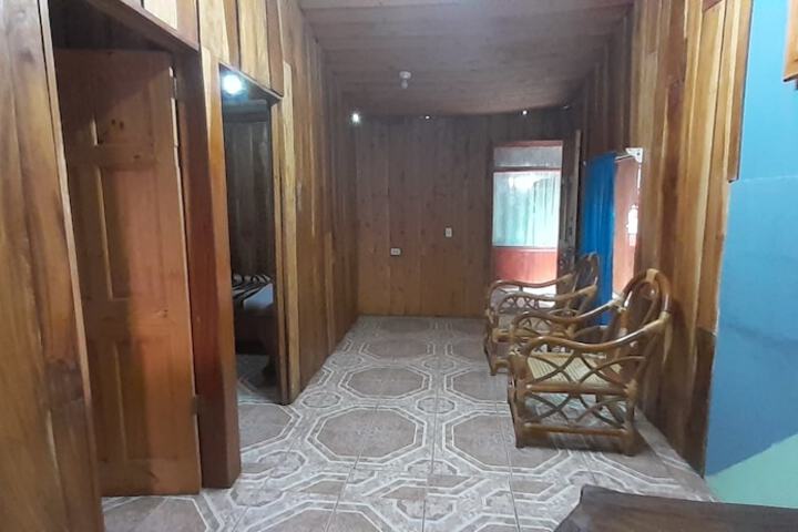 Room 12 of 86