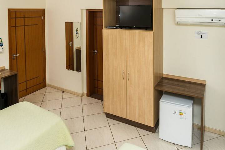 Room 20 of 39