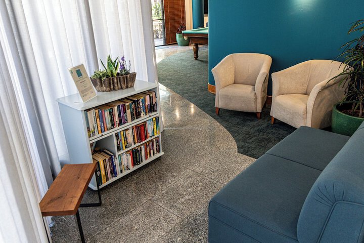 Entrance & Lobby