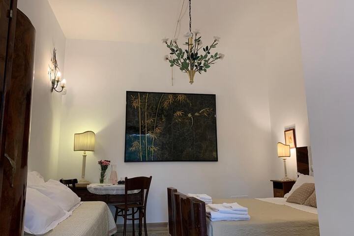 Room 10 of 51