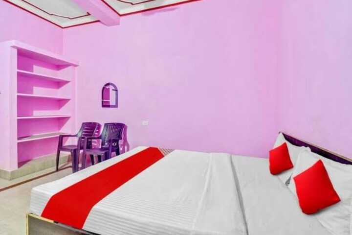 Room 6 of 11