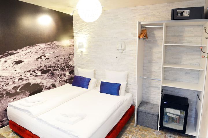 Room 38 of 101