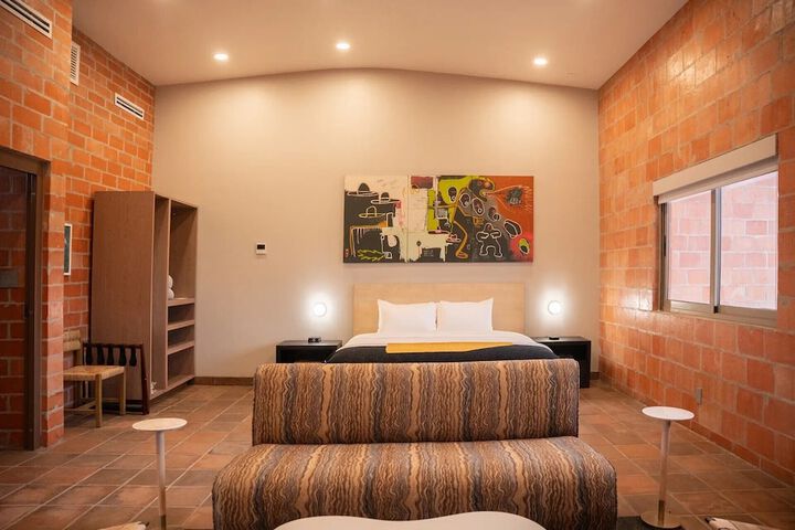 Room 7 of 43