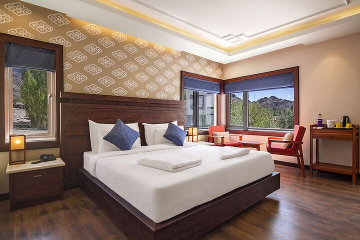 Room 2 of 12