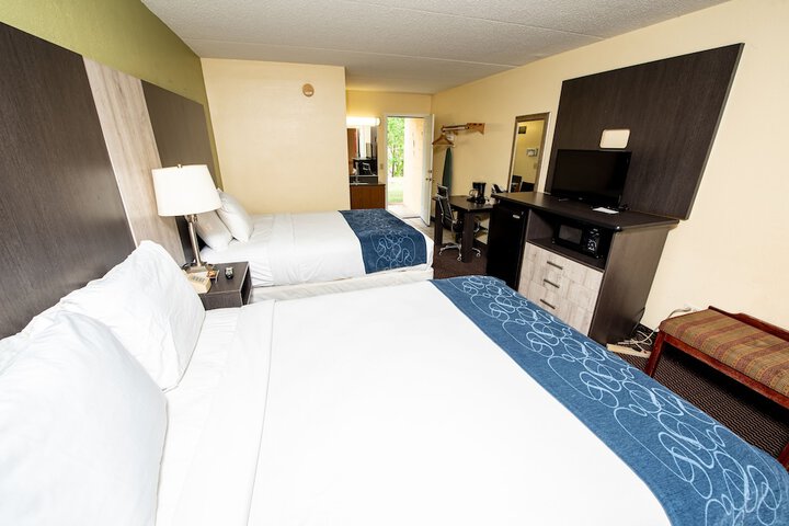 Standard 2 Queen Beds River View (5 of 9)
