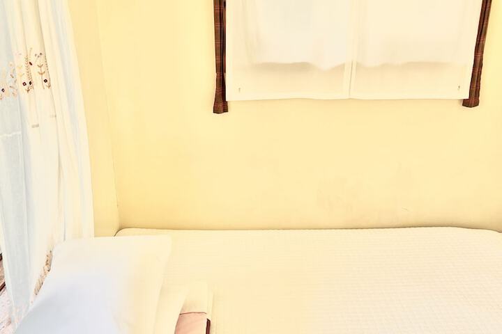 Room 3 of 58