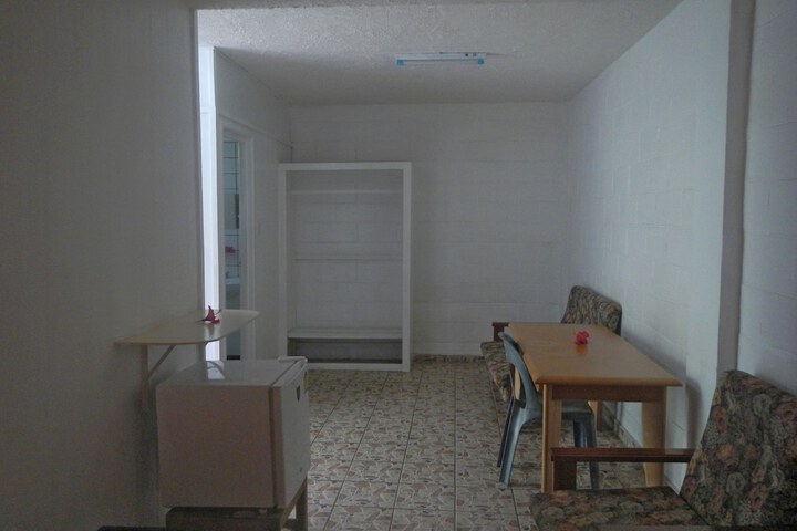 Room 28 of 128