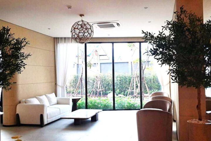 Hotel Interior 2 of 134