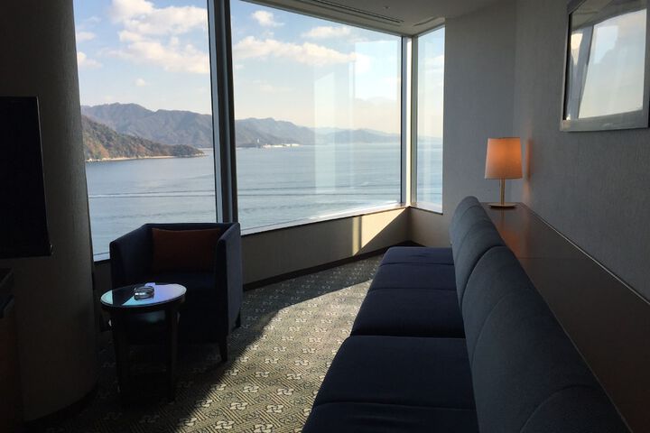Room 9 of 231