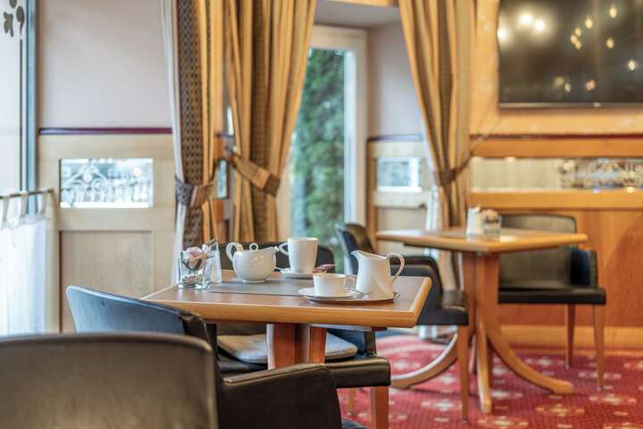Breakfast/Coffee Service 88 of 104