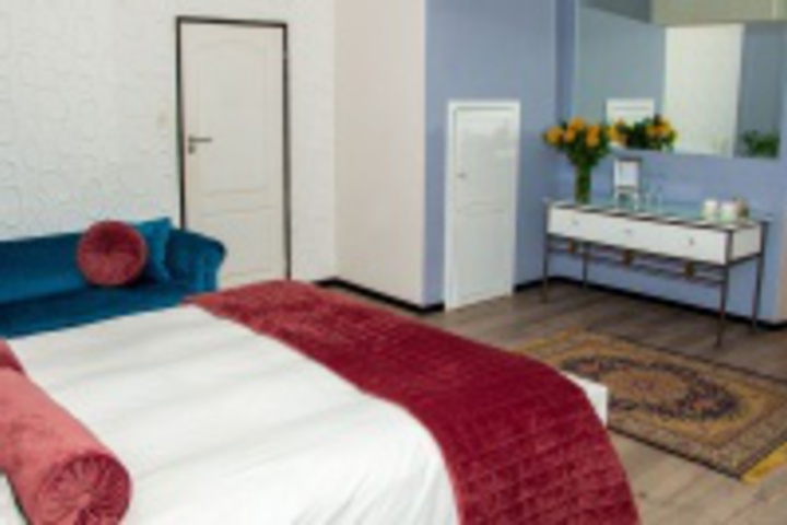 Room 185 of 252