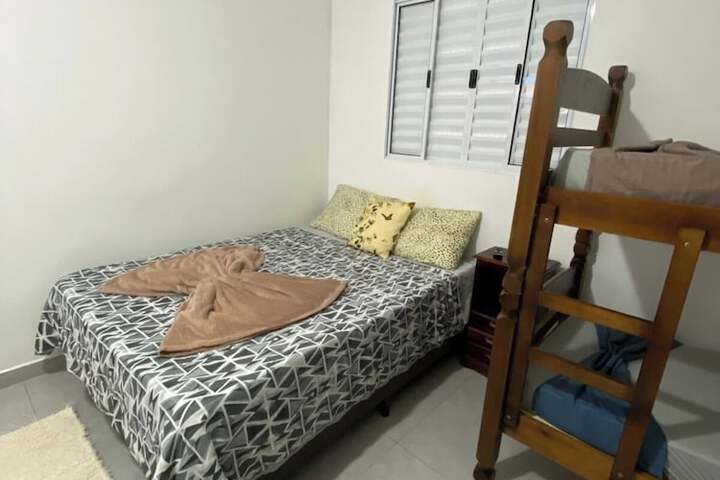 Room 14 of 83