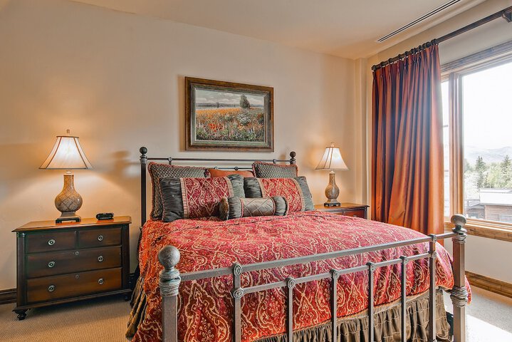 Room 16 of 209