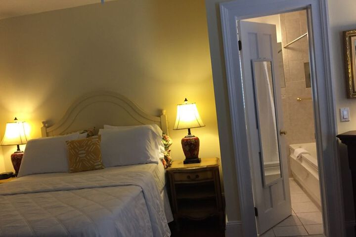 Room 7 of 70