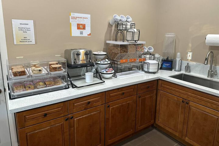 Breakfast area