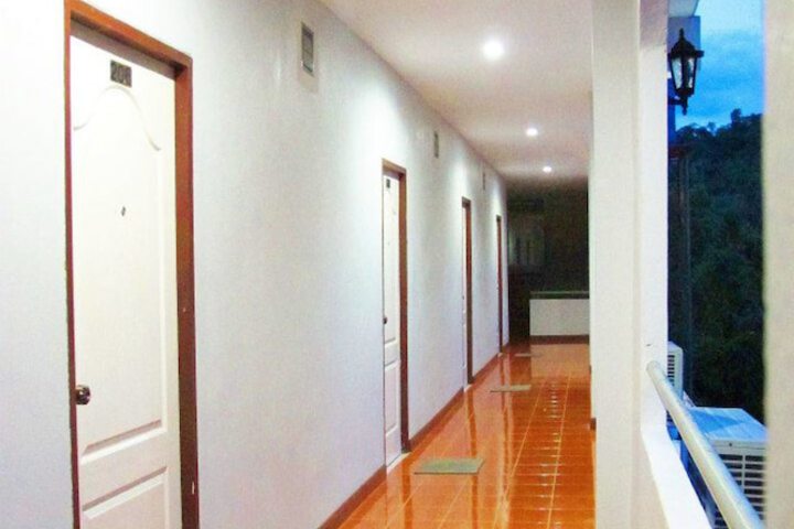 Ballroom/Hall 19 of 28