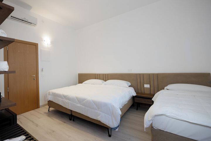 Room 10 of 59