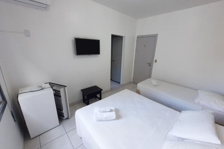 Room 18 of 40