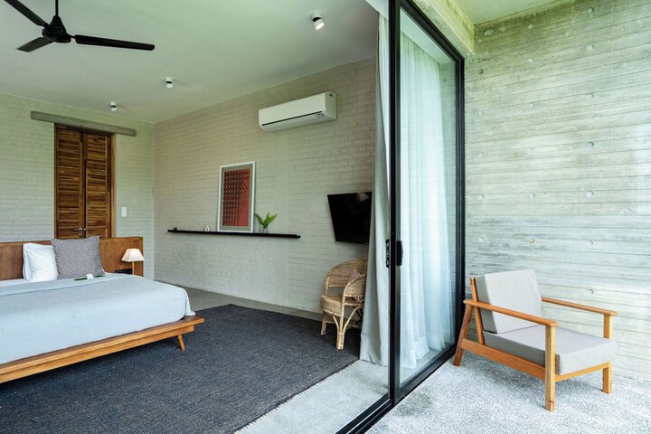 Room 20 of 74