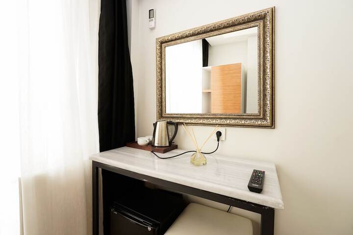Room 15 of 41