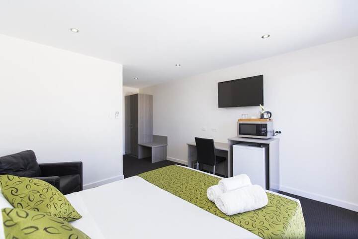 Room 6 of 21
