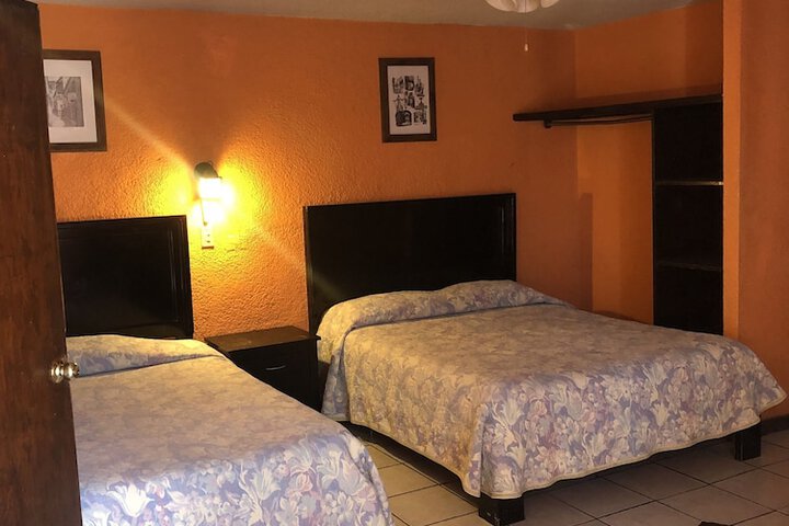 Room 34 of 44