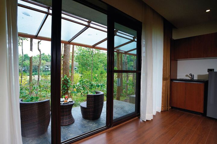 Room 15 of 29