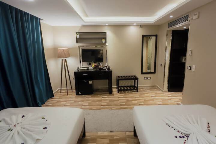 Room 14 of 84