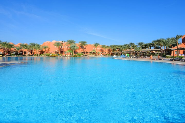 Pool 94 of 190