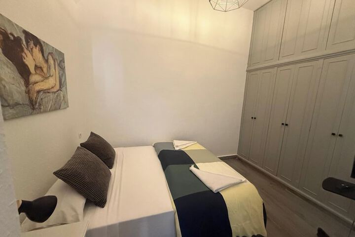 Room 5 of 56