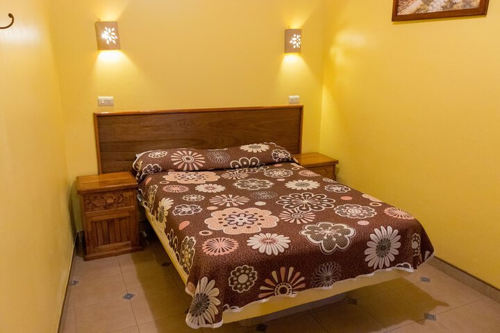 Room 10 of 50